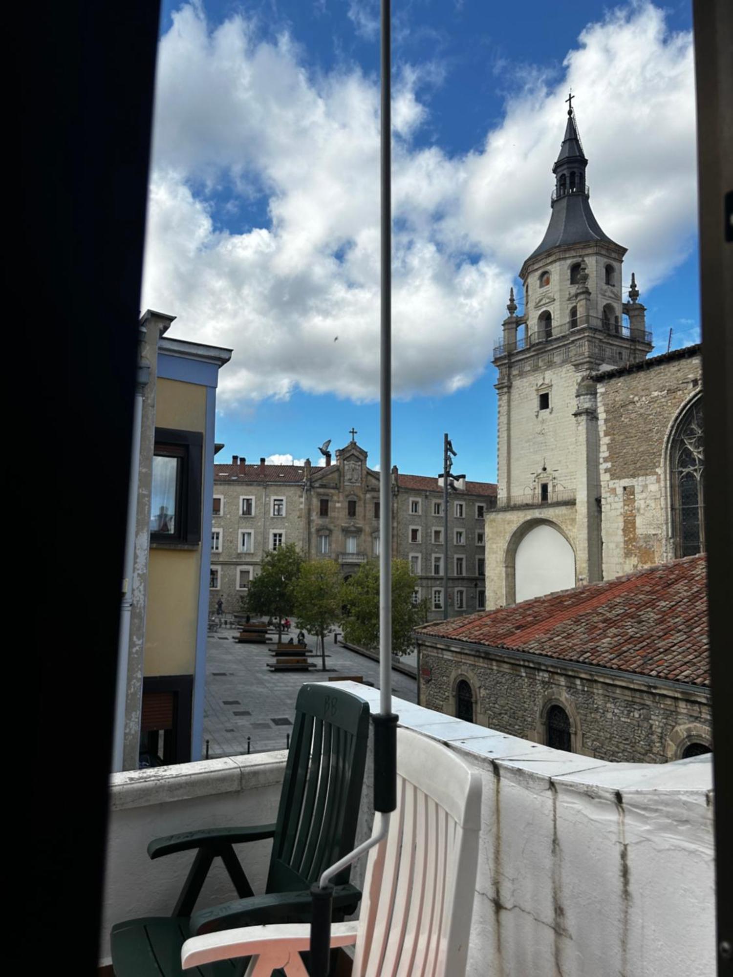 Habitacion Privada En Pleno Centro De Vitoria-Gasteiz Dış mekan fotoğraf