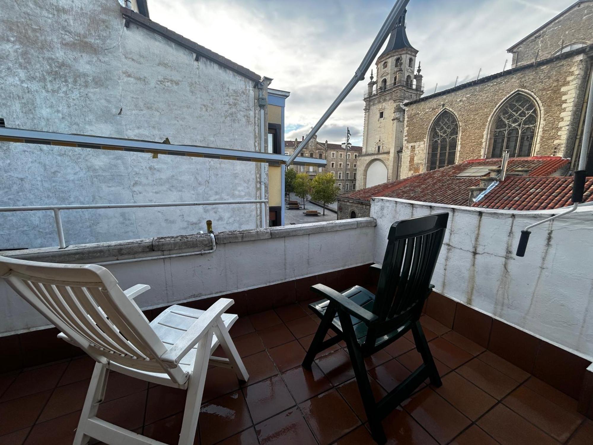 Habitacion Privada En Pleno Centro De Vitoria-Gasteiz Dış mekan fotoğraf